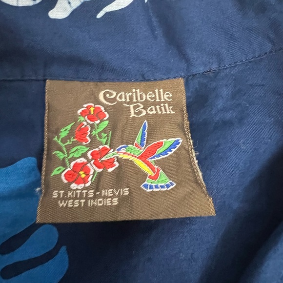 Caribelle Batik Blue/white Leaf Print Button Down shirt size medium - Picture 4 of 5